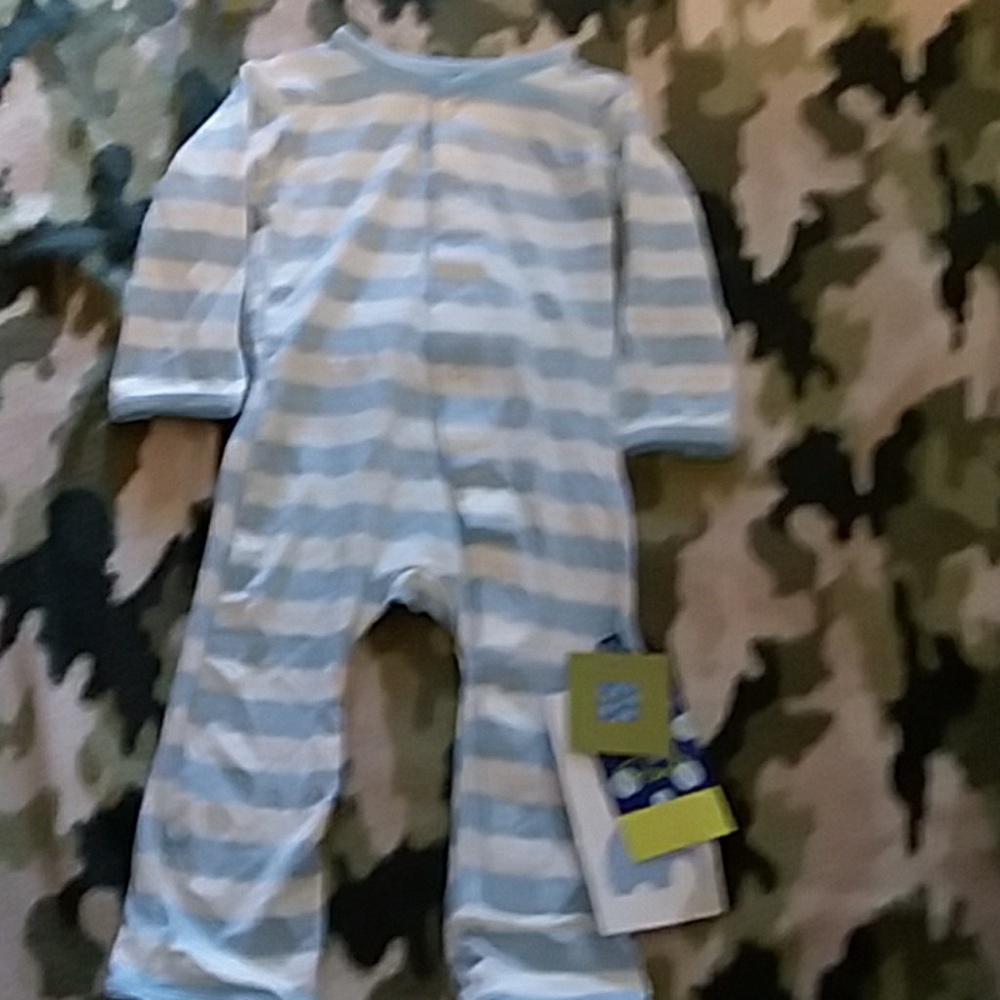 Kickee Onsie